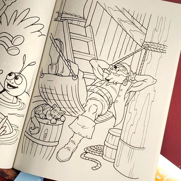 Coloring & Activity Books - Picture 7 of 8